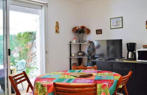 Appartement 2 pièces cabine avec terrasse, jardin, piscine et parking, proche plage - Le Lavandou - FR-1-251-517 - Foto 7