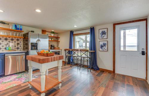 Lakefront Graford Home with Fire Pit and Private Dock! - Foto 6