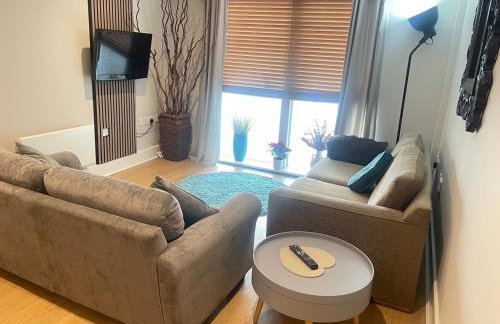 Central 1BR Flat for up to 4 - Lift Access - Photo 7