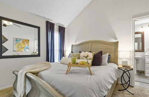 Luxe Family Escape with Games Hot Tub and Yard - Foto 10