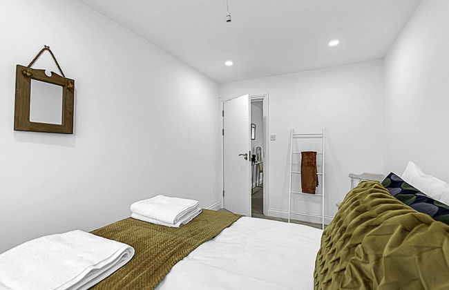 Beautiful 3 Bed Abode in Hanwell - Foto 7