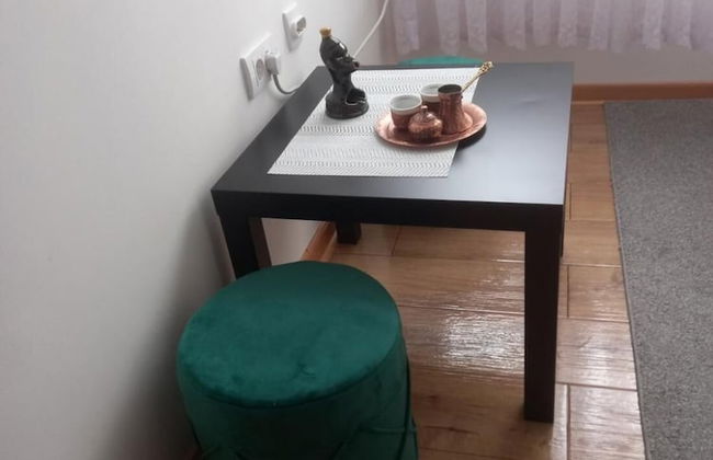 Charming Studio Apartment in Novi Pazar With City & Mountain Views - Foto 15