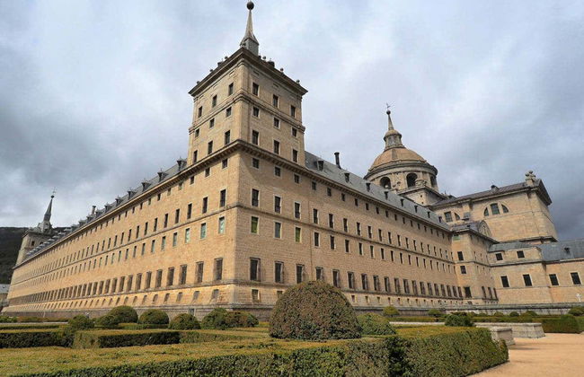 El Escorial & Valley of the Fallen Half-Day Trip - Photo 2