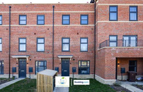 Cosy Retreat By Green Haven Escapes Short Lets & Serviced Accommodation Seacroft With Free Off-Street Parking & Pet-Friendly - Photo 38