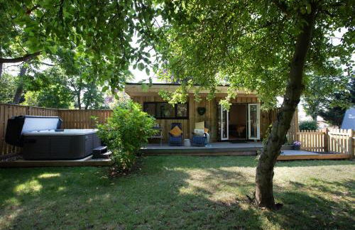 Luxury Chestnut Lodge with Hot Tub and Games Room - Foto 34