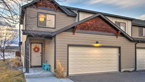 Townhome with Private Hot Tub, 8 Mi to Downtown - Foto 3