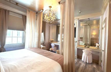 Hemingway Suites at Palm Beach Hotel Island - Photo 22