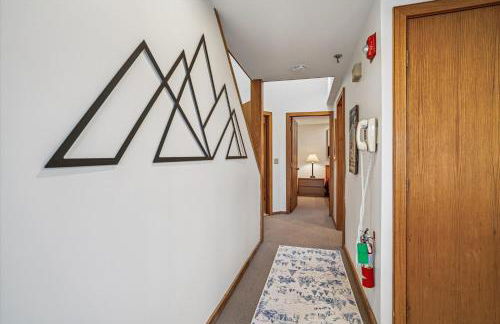 Highridge B20 Spectacular Top Floor Two Bedroom with Loft Condo with Scenic Views and Sports Center - Foto 52