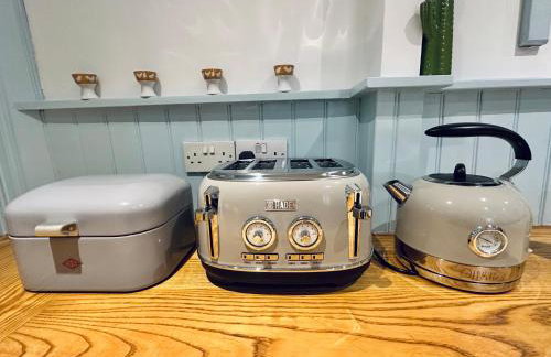 Muddy Boots-Arcade Royale - Photo 16