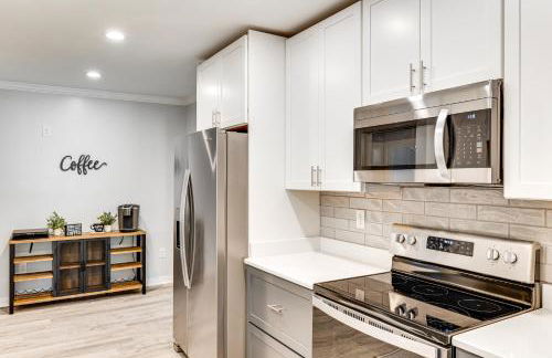 3 Mi to Camp Lejeune Home with Fire Pit and Grill! - Foto 9