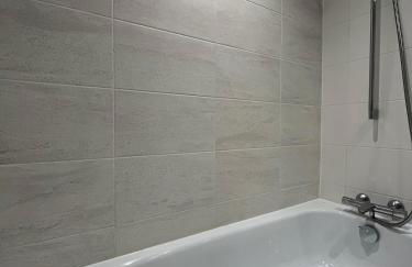 Modern 2bed Apartment in Birmingham City Centre 2 mins from Train Station with Free Parking and WiFi - Foto 34