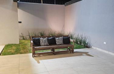 Linda Casa Nova e com piscina - Foto 27