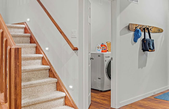 Happy Trails Chalet by Avantstay Sauna + Deck, Private Community Beach Access - Foto 42