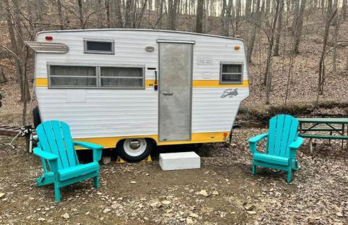 Quaint Airstream with Picnic Space Great for Two in Indiana - Foto 17