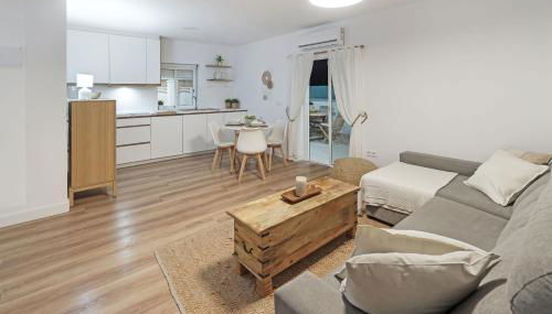 La Casita de Emily - Reformada, bien situada y con piscina amplia - Foto 4