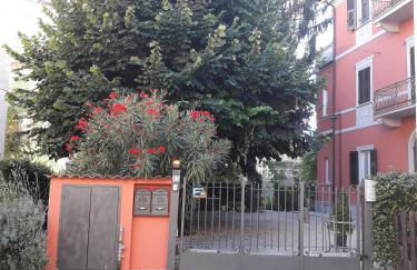 Rivaro Palace - Foto 8