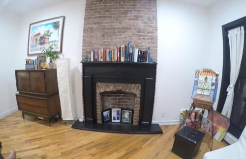 Historic 1869 Brownstone 15 min to NYC downtown - Foto 28