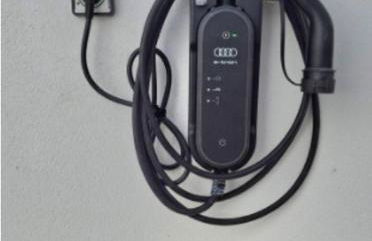 The White House Toledo - Photo 13