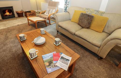 Alma House - Photo 7