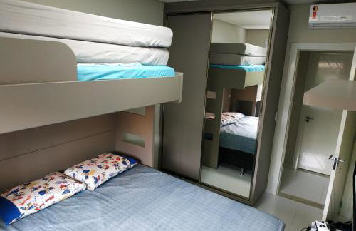 Apê novo Canasvieiras, 2 garagens, excelente localização - Foto 19