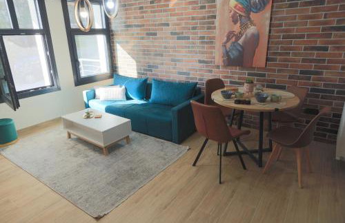 Charis Beyond the Castle - Foto 14