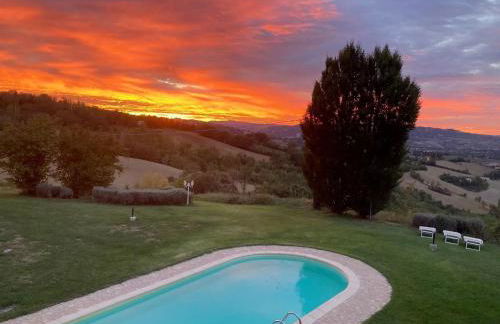 Comfortable villa lower level in Montelabbate with private pool - Photo 2