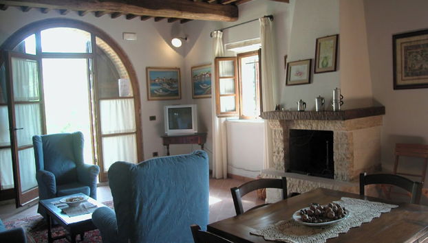 Charming Apartment With Pool and Countryside Views - Photo 3, Coin séjour