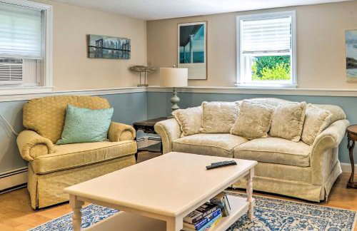 Quaint and Convenient! Cape Cod Apt Near Canal - Foto 6