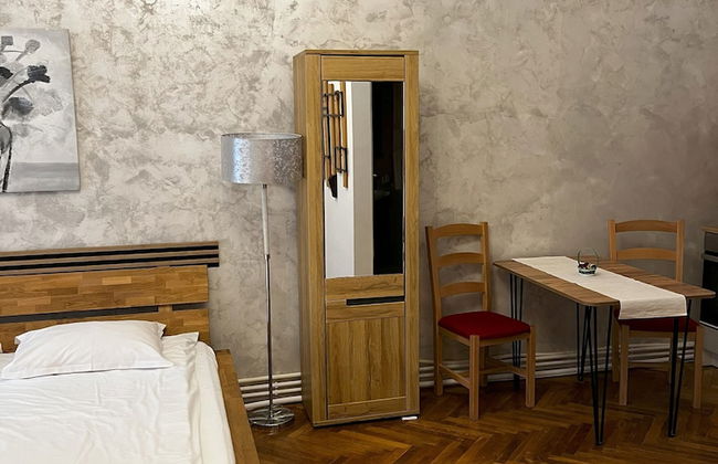 Mira Central Residence - Photo 12