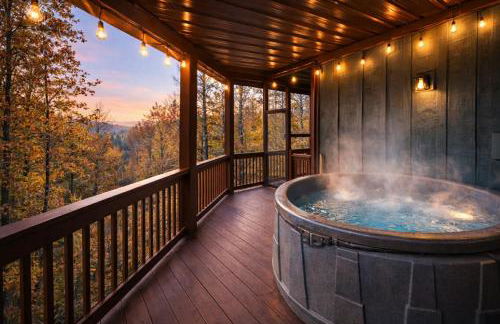 4 BR Mountain Cabin with Hot Tub & Fire Pit in GA - Foto 1