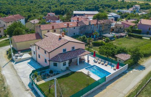 Villa in Brtonigla With Private Pool - Foto 2