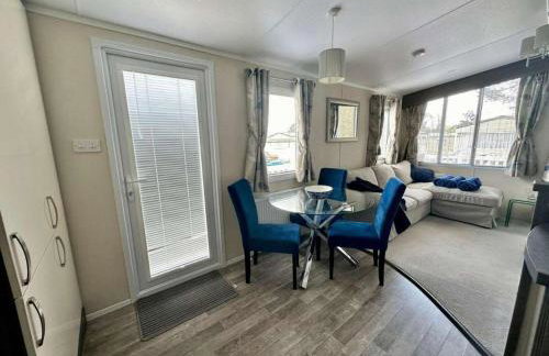 2-Bed Ringwood Cabin - incl Park Pass SelfCheckin - Foto 38