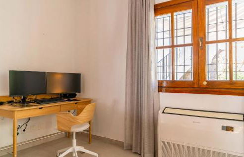 Gorgeous Home In Mijas With Wifi - Photo 18