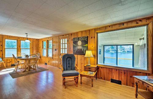 Picturesque Cottage with Sunroom on Ashmere Lake! - Foto 8