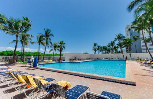 Ocean Front Resort Studio - Photo 21