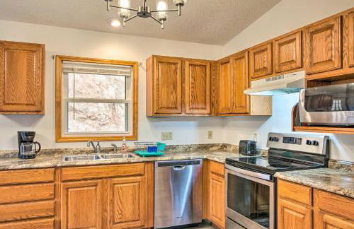 Families and Outdoor Groups! Mtn-View Marion Cabin - Foto 10