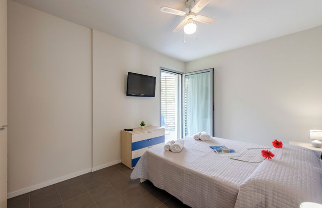 Rosy House 100m From Lake& Shared Pool - Foto 2