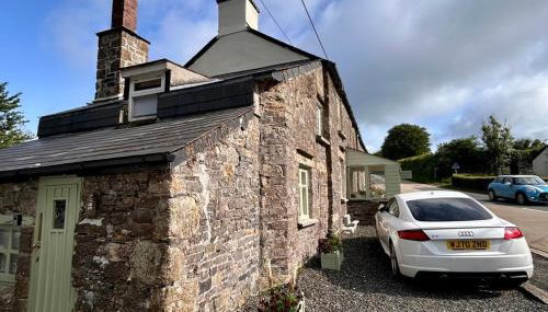 Moorleigh House Entire Property Sleeps 10 - Foto 4