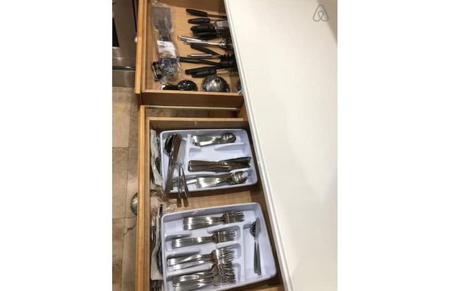 6151 Sandcrest · Next to Universal. Pool Sleep 9. Walk to Park - Photo 11