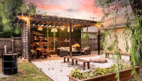 Upscale Ybor House with Outdoor Living Space - Foto 2