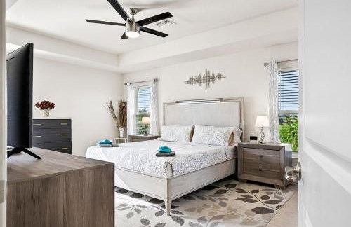 Newley Built Oasis Heated Pool Waterfront retreat - Foto 19