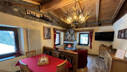 Chalet Chez Louis - Alpine Charm with Mont Blanc View & Ski Access - Foto 1