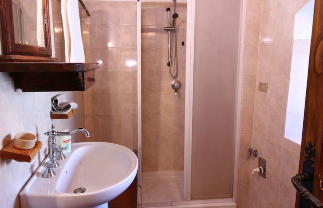 Umbria's Poolside Charm - Foto 11