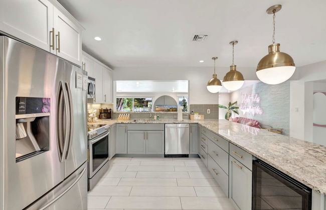 Poolside Paradise Dock & Pool! - Foto 13