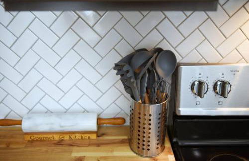 HostWise Stays - The Edmond - Bloomfield Apartment in a great location! - Foto 22