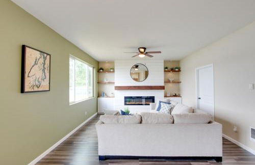 Waterfront Allyn Home with Fire Pit and 2 Kayaks! - Foto 18