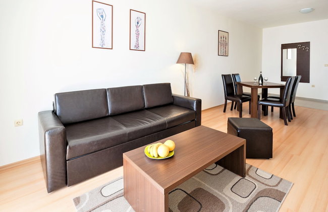 New Line Village Apartments, up to 4 Guests - Foto 10
