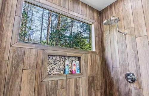 Riverfront Retreat: Sauna, Private Forest, 6 Falls - Foto 19