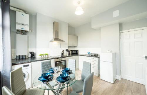 Sheffield Contractors and MONTHLY Stays 3BR 3 Bath house Managed by Chique Properties Ltd - Foto 8