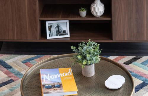 CozySuites at ArtCincy - Foto 19